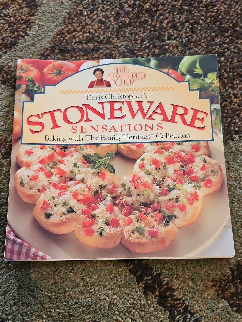 The Pampered Chef - Doris Christopher Stoneware Sensations Cookbook